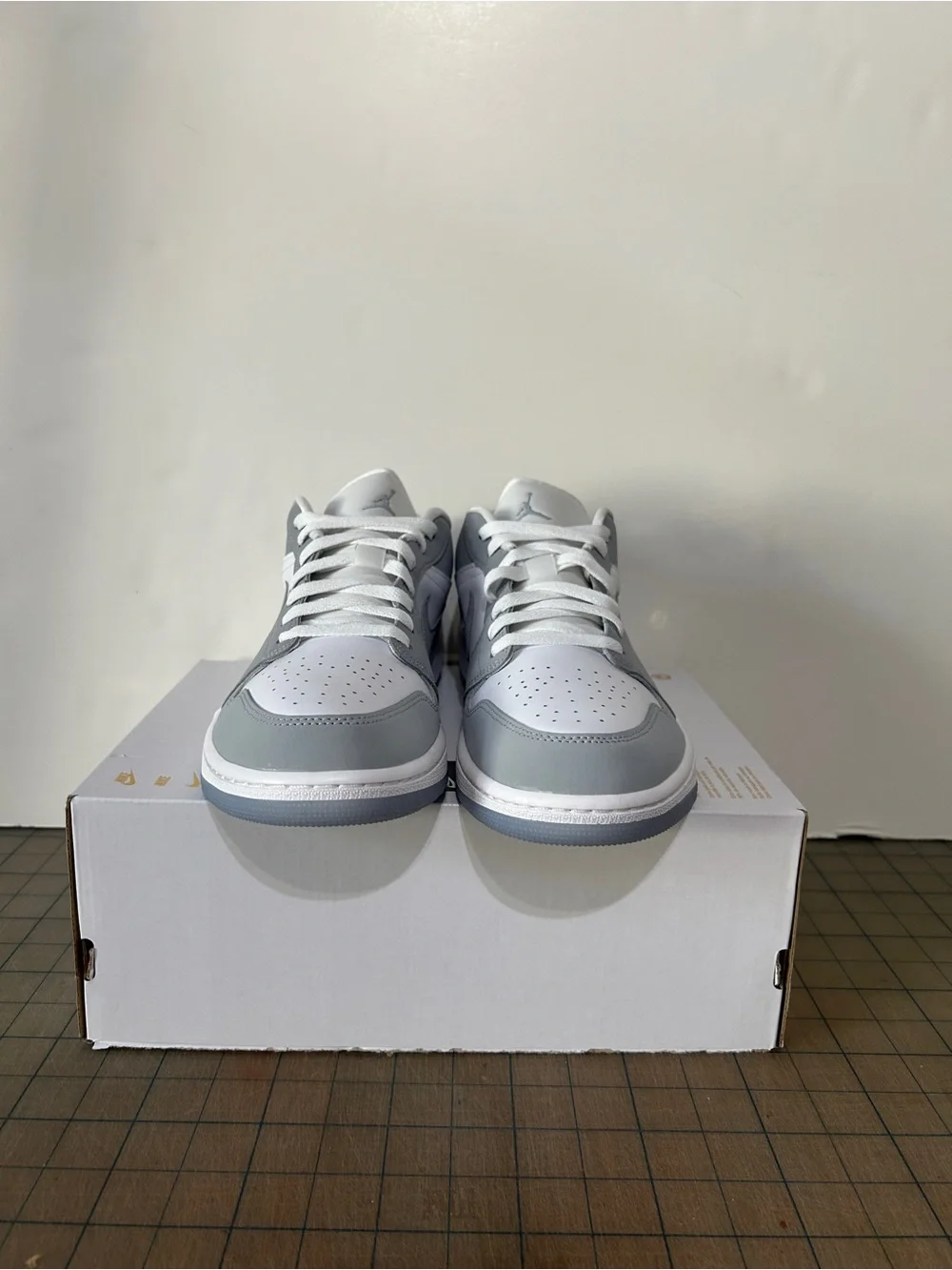 Air Jordan 1 Low ‘White Wolf Grey’